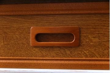 ジャパンビンテージ　ペイント家具　レトロな雰囲気が魅力的なカップボード(食器棚、収納棚)