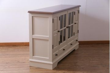 ペイント家具　ビンテージ　#138　淡いカラーが一味違う北海道民芸家具のサイドボード(サイドキャビネット、収納棚)