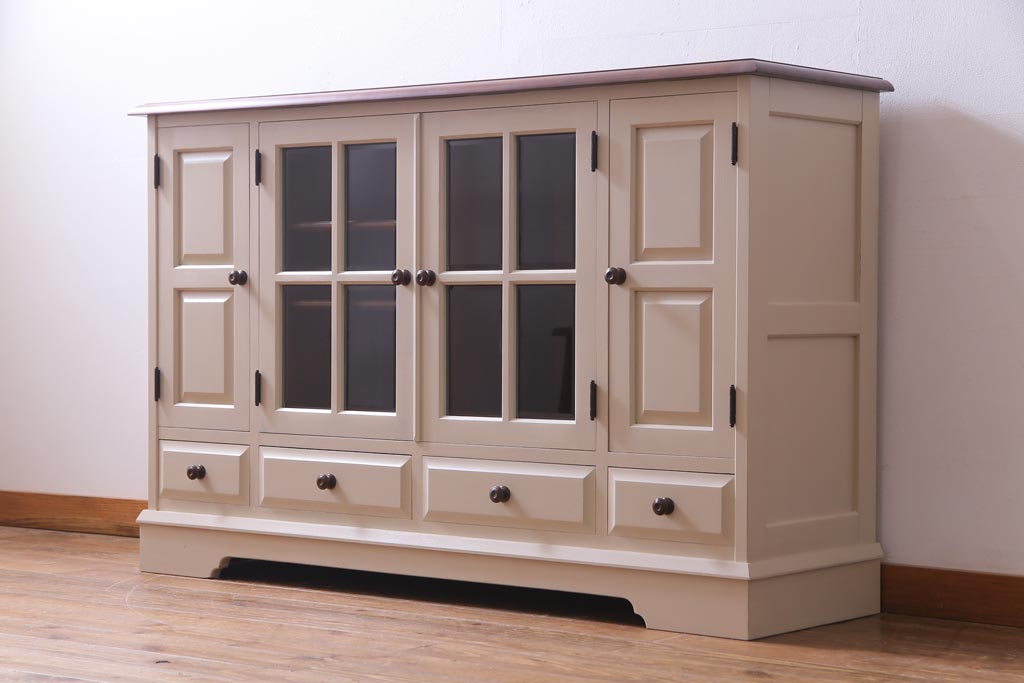 ペイント家具　ビンテージ　#138　淡いカラーが一味違う北海道民芸家具のサイドボード(サイドキャビネット、収納棚)