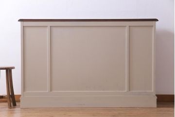 ペイント家具　ビンテージ　#138　淡いカラーが一味違う北海道民芸家具のサイドボード(サイドキャビネット、収納棚)