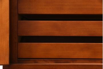 中古　横浜クラシック家具　ダニエル(Daniel)　アーリーアメリカン　木のあたたかみを感じる上品な衣装タンス(引き出し、チェスト)