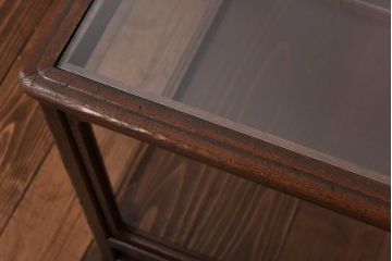 アンティーク家具　大正ロマン　栗材　細部の意匠が光るすっきりとしたデザインのガラスケース(陳列棚、飾り棚)