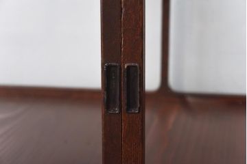 アンティーク家具　大正ロマン　栗材　細部の意匠が光るすっきりとしたデザインのガラスケース(陳列棚、飾り棚)