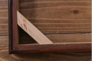 アンティーク家具　和製アンティーク　前面ケヤキ材共縁　漆塗り　珍しいデザインの贅沢な関東衣装箪笥(重ね箪笥、和タンス)