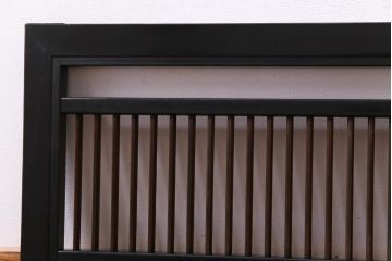 昭和初期　漆塗りが上品な雰囲気醸し出す筬(おさ)欄間(欄間、明り取り)