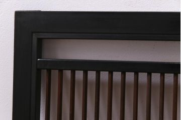 昭和初期　漆塗りが上品な雰囲気醸し出す筬(おさ)欄間(欄間、明り取り)