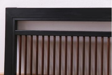 昭和初期　シックな色合いが上品な雰囲気醸し出す筬(おさ)欄間(欄間、明り取り)(1)