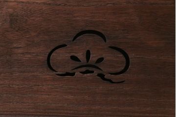 和製アンティーク　松の図　素朴な透かし意匠が魅力の欄間(明り取り、明かり取り)(R-035318)