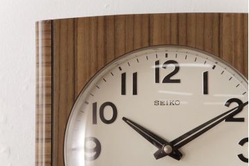 アンティーク雑貨　SEIKO(セイコー)　30DAY・1ヵ月巻　手巻き式　日付曜日付き掛け時計(柱時計、振り子時計)