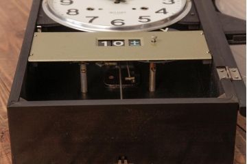 アンティーク雑貨　SEIKO(セイコー)　30DAY・1ヵ月巻　手巻き式　日付曜日付き掛け時計(柱時計、振り子時計)