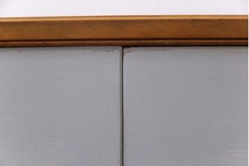 ヴィンテージ家具　イギリスビンテージ　北欧テイストなペイントサイドボード(収納棚)