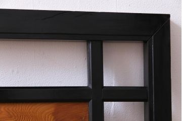 和製アンティーク　屋久杉無垢材　枠漆塗り　個性的で存在感のある欄間(明り取り)(1)