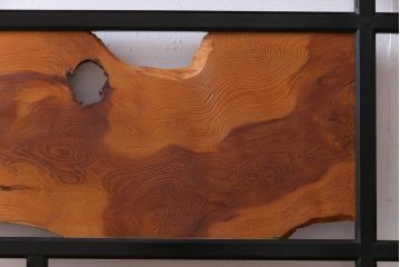 和製アンティーク　屋久杉無垢材　枠漆塗り　個性的で存在感のある欄間(明り取り)(1)
