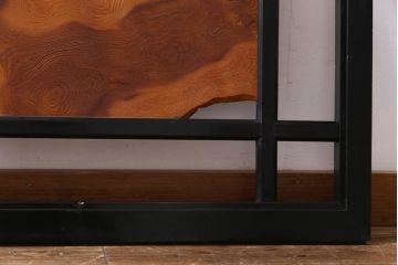和製アンティーク　屋久杉無垢材　枠漆塗り　個性的で存在感のある欄間(明り取り)(1)