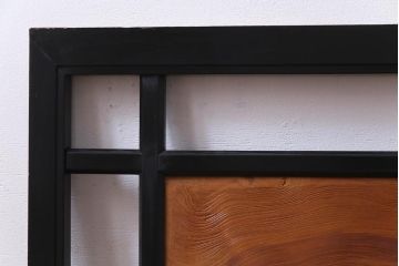 和製アンティーク　屋久杉無垢材　枠漆塗り　個性的で存在感のある欄間(明り取り)(2)