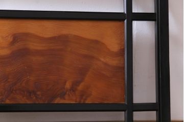 和製アンティーク　屋久杉無垢材　枠漆塗り　個性的で存在感のある欄間(明り取り)(2)