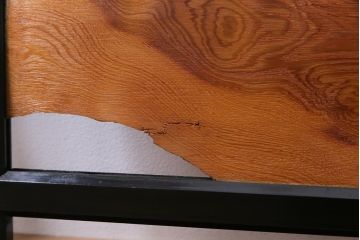 和製アンティーク　屋久杉無垢材　枠漆塗り　個性的で存在感のある欄間(明り取り)(2)