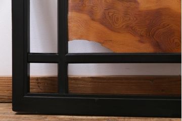 和製アンティーク　屋久杉無垢材　枠漆塗り　個性的で存在感のある欄間(明り取り)(2)