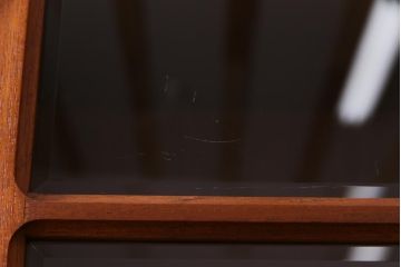 ヴィンテージ家具　ビンテージ　北欧風　チーク材　パーケット(寄せ木)の扉がおしゃれなキャビネット(食器棚、本棚)