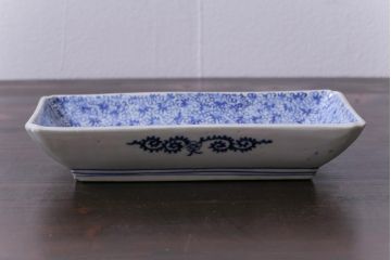 古民具・骨董　江戸期　大明成化年製　微塵唐草文長皿(和食器)