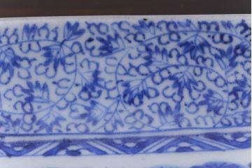 古民具・骨董　江戸期　大明成化年製　微塵唐草文長皿(和食器)