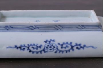 古民具・骨董　江戸期　古伊万里　冨貴長春　蛸唐草文長皿(和食器)