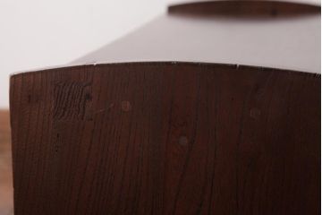 アンティーク家具　和製アンティーク　総ケヤキ材　シンプルで渋さの漂う文机(座机)