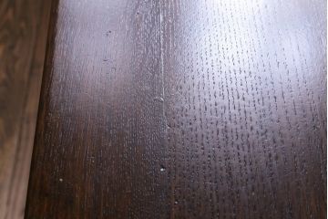 中古　輸入家具　オーク材　背面まで意匠が凝らされたベルギー製の高級ワークデスク、在宅ワーク、在宅用(両袖机)(定価約46万円)