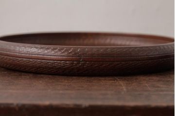 和製アンティーク　ケヤキ材　古い味わいのある刳り貫き盆・大小セット(丸盆)