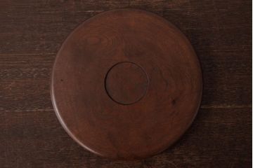 和製アンティーク　ケヤキ材　古い味わいのある刳り貫き盆・大小セット(丸盆)