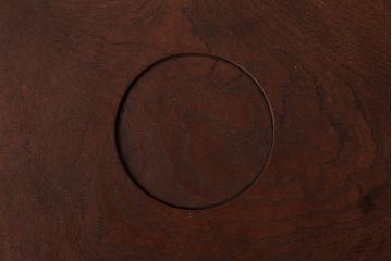 和製アンティーク　ケヤキ材　古い味わいのある刳り貫き盆・大小セット(丸盆)