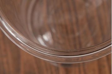 アンティーク雑貨　昭和レトロ　昔懐かしい雰囲気を演出する丸型ガラスビン(ガラス瓶、キャニスター)