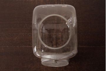 アンティーク雑貨　和製アンティーク　レトロな空間づくりにおすすめな古いタバコ屋のガラス瓶(ガラスビン)