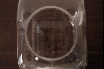 アンティーク雑貨　和製アンティーク　レトロな空間づくりにおすすめな古いタバコ屋のガラス瓶(ガラスビン)