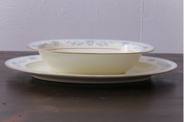 中古　Nittoroyal(ニットーロイヤル、ノリタケ)　ボーンチャイナ　ブルーヒル(廃盤)　オーバルプレート&深皿セット(大皿、カレー皿、洋食器)