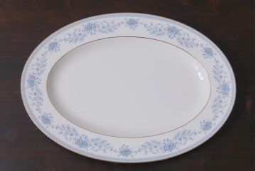 中古　Nittoroyal(ニットーロイヤル、ノリタケ)　ボーンチャイナ　ブルーヒル(廃盤)　オーバルプレート&深皿セット(大皿、カレー皿、洋食器)