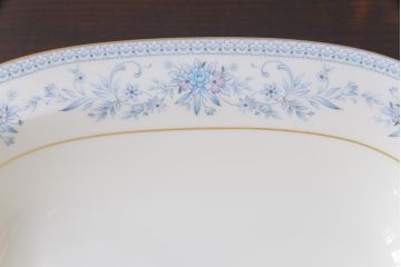 中古　Nittoroyal(ニットーロイヤル、ノリタケ)　ボーンチャイナ　ブルーヒル(廃盤)　オーバルプレート&深皿セット(大皿、カレー皿、洋食器)