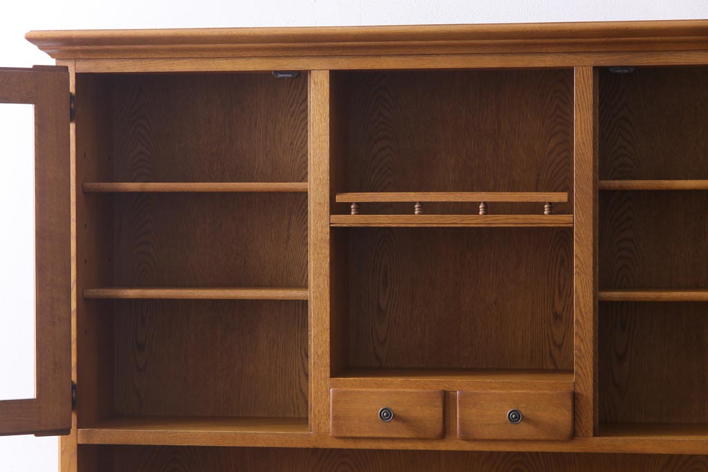 中古　日光産業株式会社　ナラ材　トラッド　すっきりとした佇まいの温もり溢れる140オープンボード(食器棚)