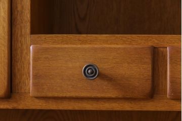 中古　日光産業株式会社　ナラ材　トラッド　すっきりとした佇まいの温もり溢れる140オープンボード(食器棚)