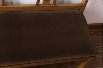 レトロ家具　昭和レトロ　ナラ材　象嵌入りの背もたれが可愛らしいソファベンチ(2人掛けソファ、長椅子)
