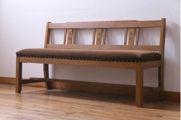 レトロ家具　昭和レトロ　ナラ材　象嵌入りの背もたれが可愛らしいソファベンチ(2人掛けソファ、長椅子)
