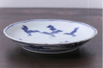 古民具・骨董　江戸期　古伊万里　藍九谷　松と鴎　変形皿(中皿、和食器)(2)