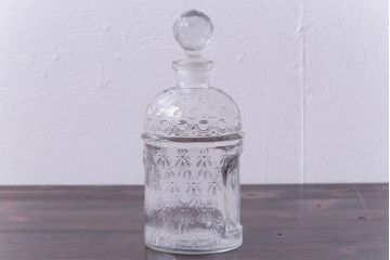 アンティーク雑貨　フランス　GUERLAIN(ゲラン)社　蜂模様がデザインされた香水瓶(フレグランスボトル、ガラス瓶、ディスプレイ)