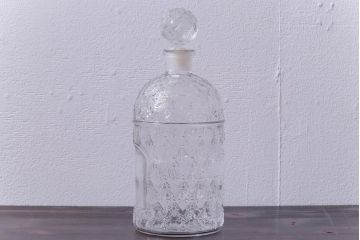 アンティーク雑貨　フランス　GUERLAIN(ゲラン)社　蜂模様がデザインされた香水瓶(フレグランスボトル、ガラス瓶、ディスプレイ)(1)