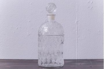 アンティーク雑貨　フランス　GUERLAIN(ゲラン)社　蜂模様がデザインされた香水瓶(フレグランスボトル、ガラス瓶、ディスプレイ)(1)