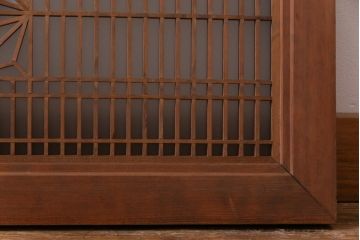 昭和中期　緻密に作り込まれた角麻文様の組子欄間(明り取り)