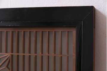昭和初期　両面ガラス入り　角麻文様がアクセントの組子欄間(明り取り)