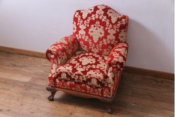 ヴィンテージ家具　イギリスビンテージ　クロウ&ボール　金華山張り　赤の座面が抜群の存在感を放つ一人掛けソファ(ラウンジソファ)