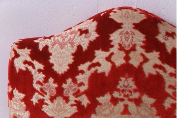 ヴィンテージ家具　イギリスビンテージ　クロウ&ボール　金華山張り　赤の座面が抜群の存在感を放つ一人掛けソファ(ラウンジソファ)