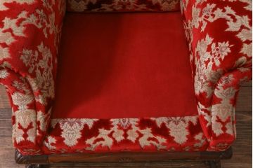 ヴィンテージ家具　イギリスビンテージ　クロウ&ボール　金華山張り　赤の座面が抜群の存在感を放つ一人掛けソファ(ラウンジソファ)